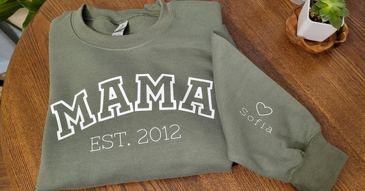 Child names MAMA crewneck